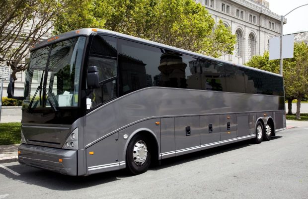 Would be thieves get a mouth full of INSTANT KARMA!!