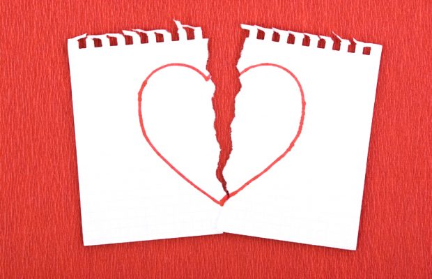 How to Not Feel Alone While Dealing with a Broken Heart While Social Distancing