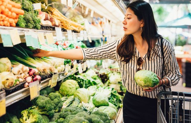19 Grocery store “DON’Ts” while shopping during the pandemic
