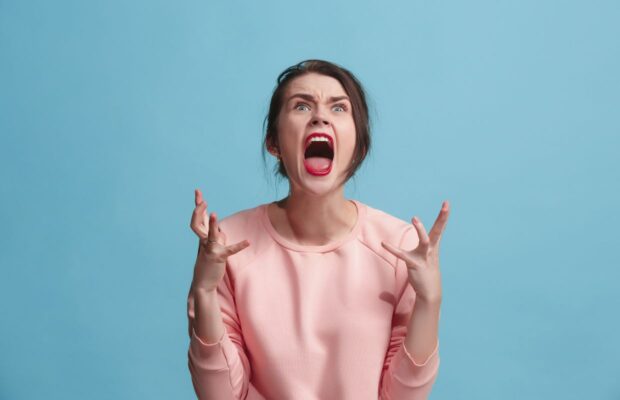 Don’t get mad, SCREAM into the phone! Don’t get mad, SCREAM into the phone!