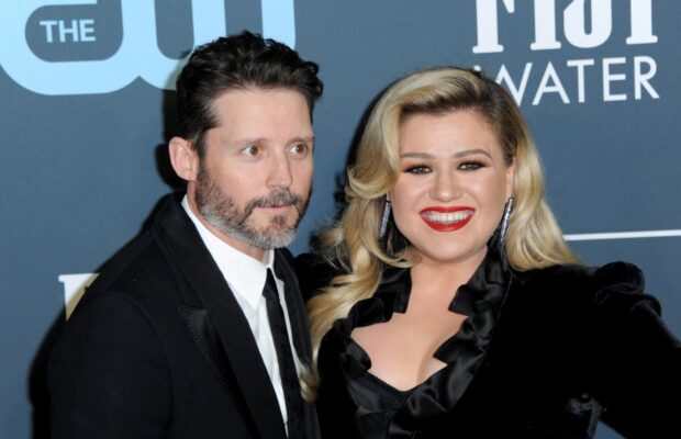 Kelly Clarkson Divorce is  Finalized!