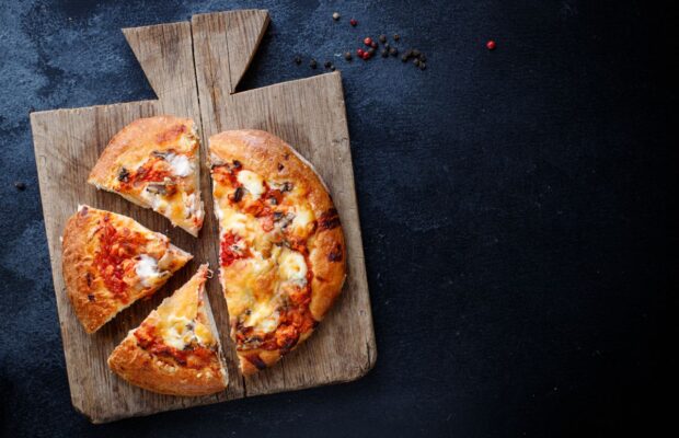 Mixing with Mandi: Breakfast Pizza