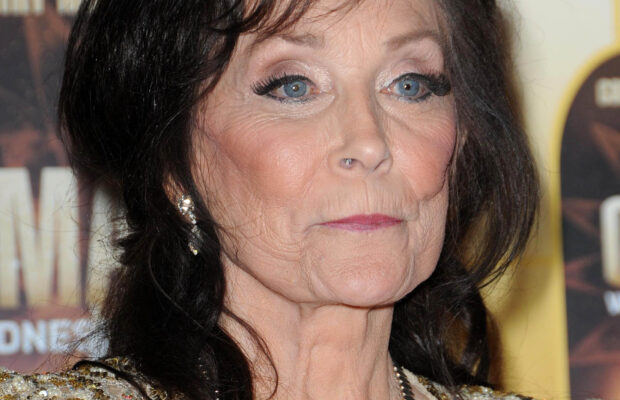 Nashville Mansion Tour: Former Loretta Lynn Home! Nashville Mansion Tour: Former Loretta Lynn Home!