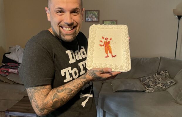 I Found The McDonald’s Birthday Cake I Was Looking For!