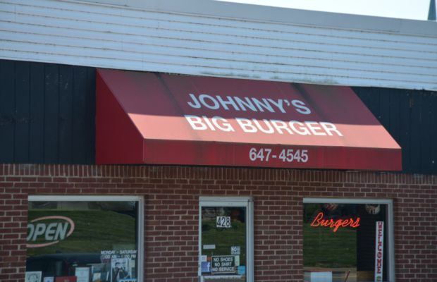 I Finally Went To Johnny’s Big Burger In Clarksville