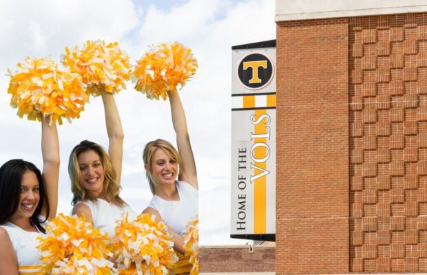 University Of Tennessee Security Guard Can Protect And Dance (Video)