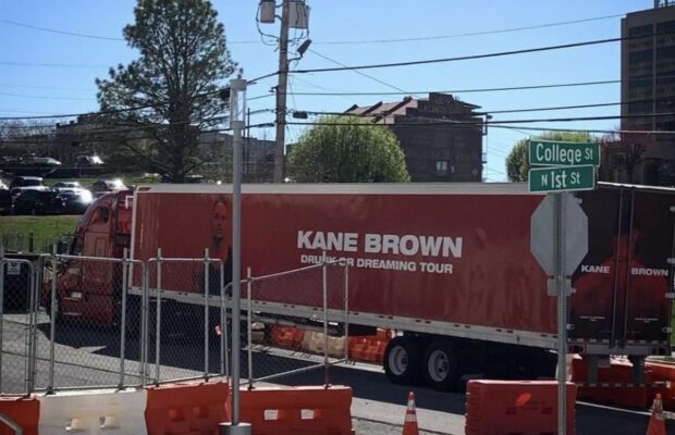 Look INSIDE at Kane Brown’s Tricked-Out Tour Bus Look INSIDE at Kane Brown’s Tricked-Out Tour Bus