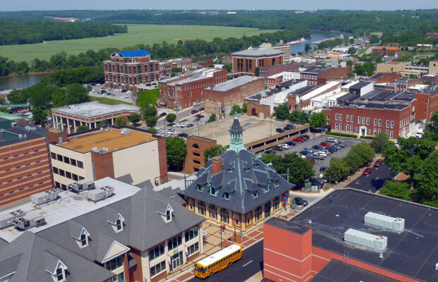 Clarksville instead of Nashville for a vacation?