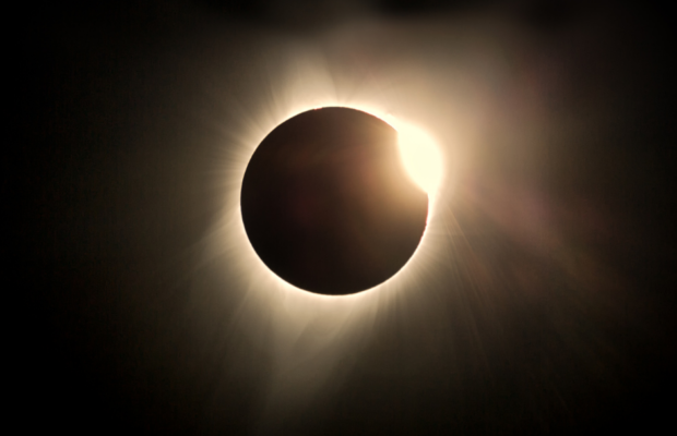 Partial or total solar eclipse in Clarksville or Hopkinsville?
